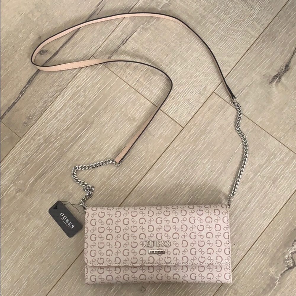 MCGILL MINI GUESS CLUTCH PURSE